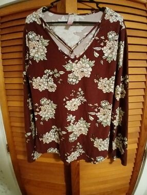 No Boundaries Burgundy Floral V-Neck Long Sleeve Top